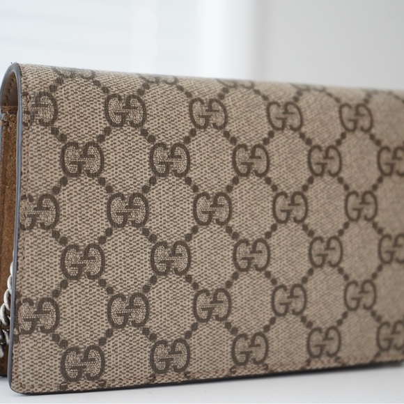 Gucci Supreme Monogram Super Mini Dionysus - Picture 3 of 8